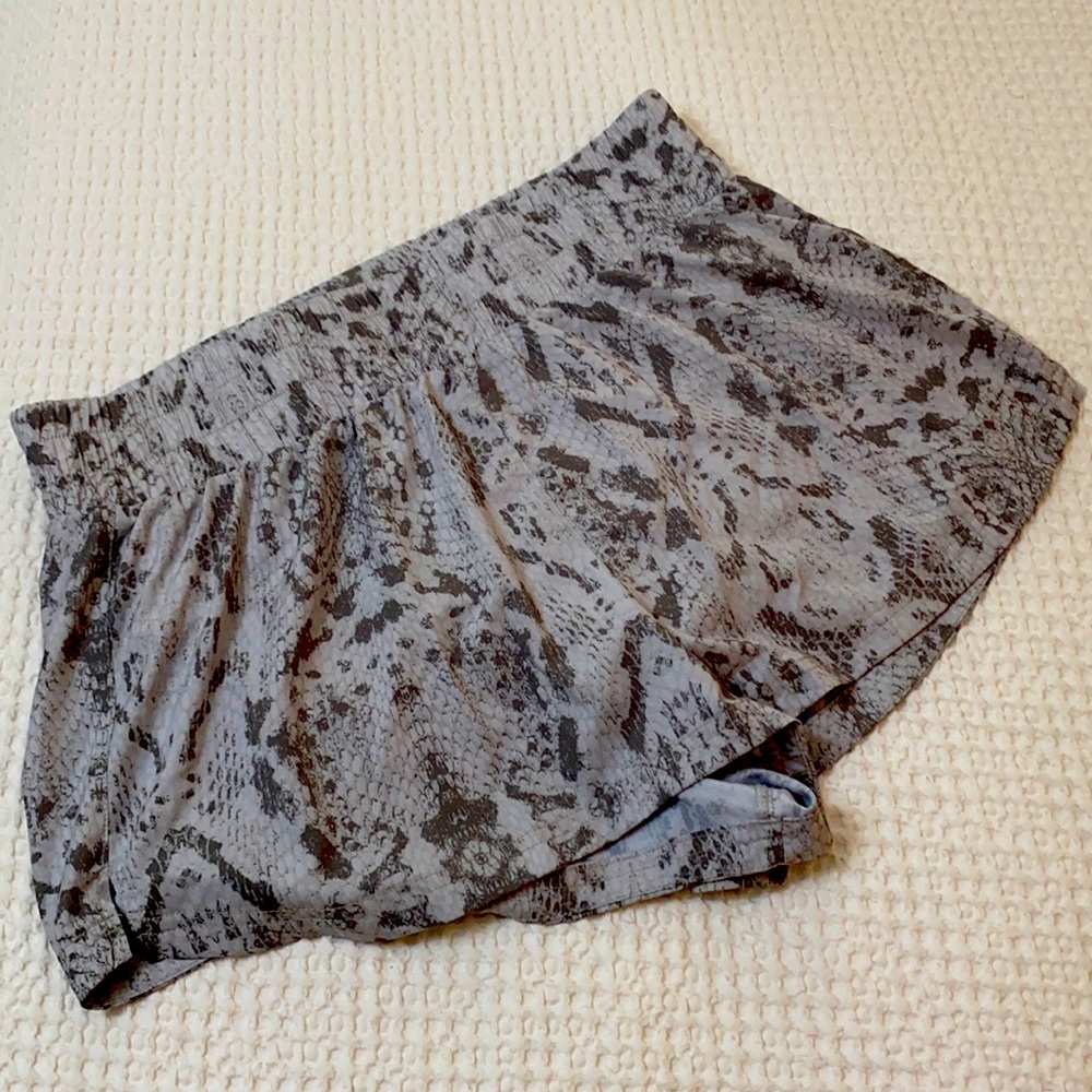 Flowy Varley shorts